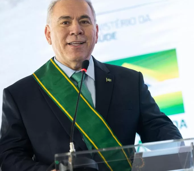 “Aniversário de Marcelo Queiroga: Ex-Ministro e Pré-candidato a Prefeito Celebra Mais um Ano de Vida.”